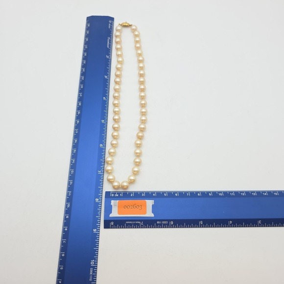 Vintage MONET Faux Pearl Necklace Hand-tied Glass Bead Gold Plate‎ Locking Clasp - Picture 9 of 9